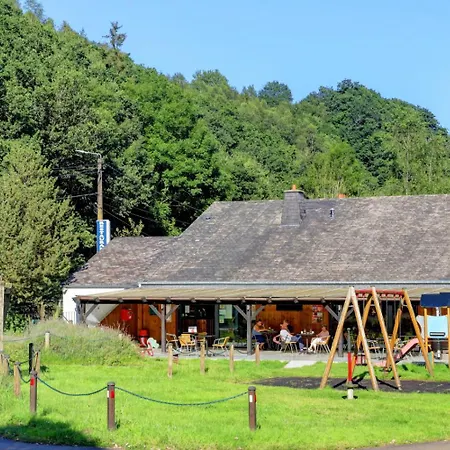 Le Hameau De L'ourthe