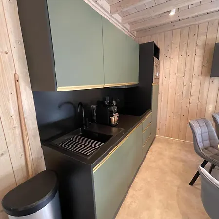Le Hameau De L'ourthe ホッファライズ