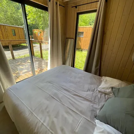 Le Hameau De L'ourthe *