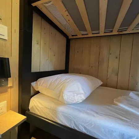 Le Hameau De L'ourthe ホッファライズ